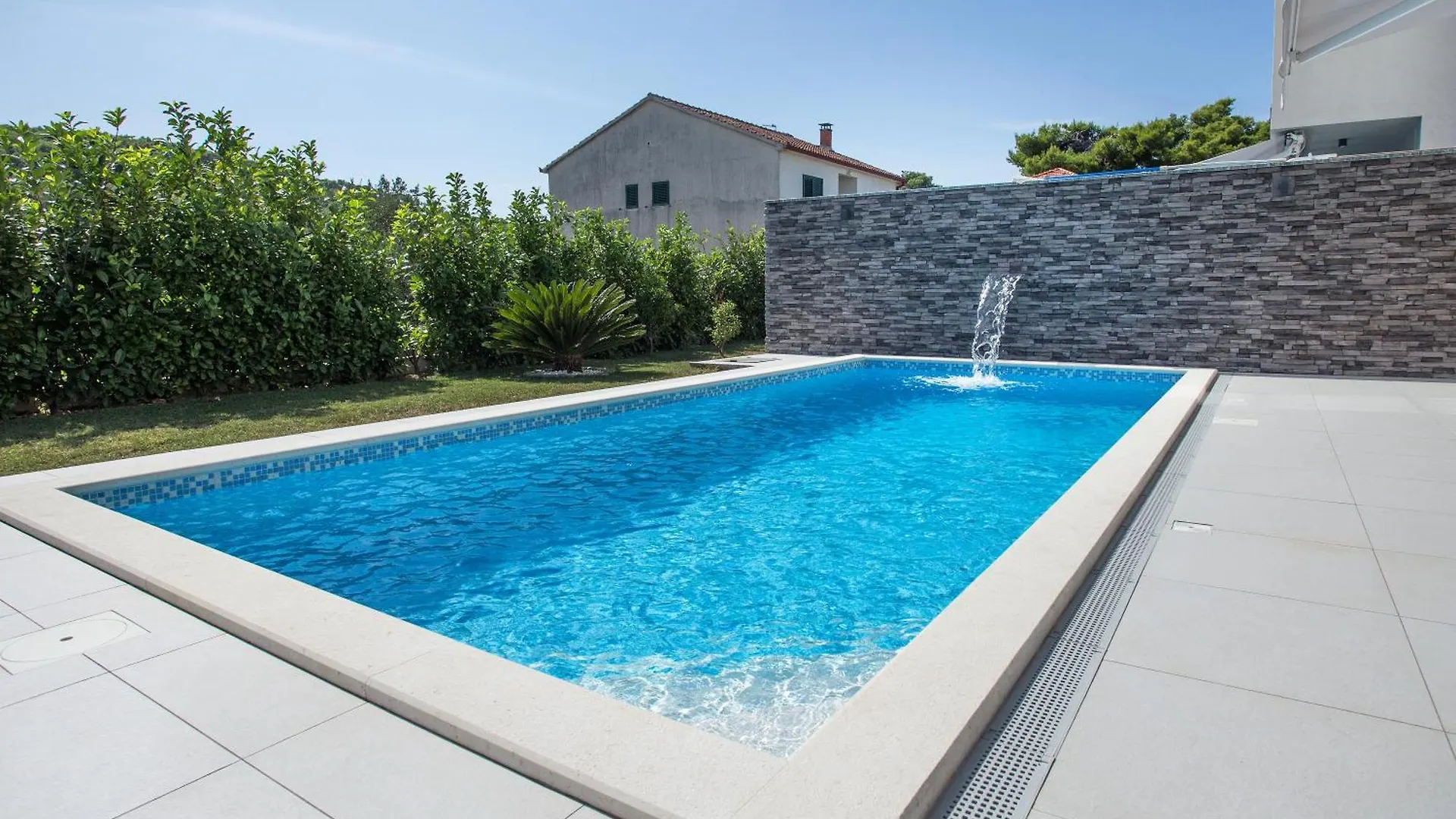 Apartment Villa Tesa 2 Donji Okrug